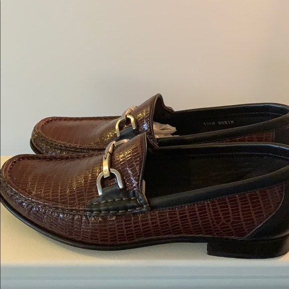 Shoes - Picture 2 of 5